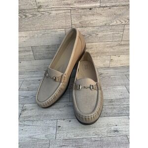 SAS Loafers Shoes Womens Size 8 Medium Beige Comfort Leather Moccasin Made USA